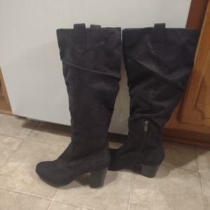 Kenneth Cole Knee High Suede Boots